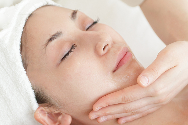 クリニカルエステ/イーズ 小田原ダイナシティ店 | 鴨宮のエステサロン