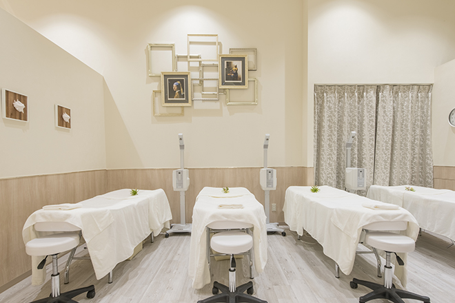 クリニカルエステ/イーズ ららぽーと湘南平塚店 | 平塚のエステサロン