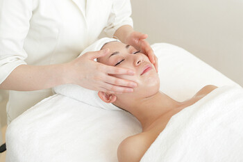 クリニカルエステ/イーズ ららぽーと湘南平塚店 | 平塚のエステサロン