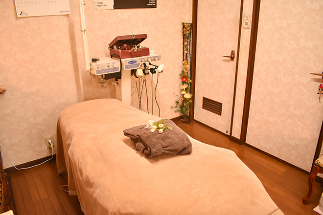 ドライヘッドスパ&小顔フェイシャル felicite【フェリシテ】 | 京都駅/東山七条のエステサロン