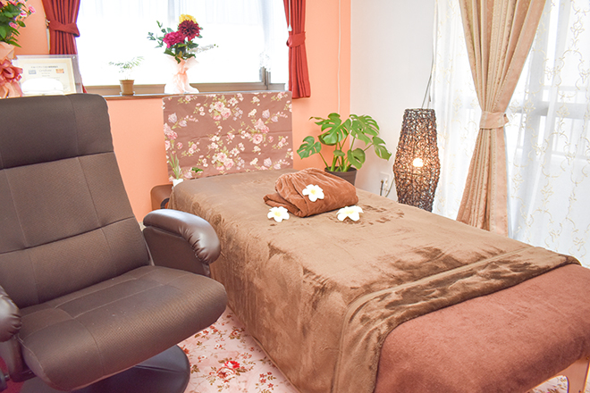 小顔整顔サロン チャロアイト | 伊勢崎のリラクゼーション