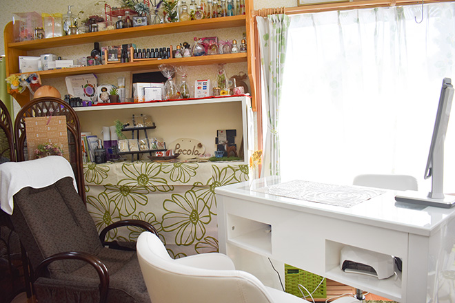 Pecola | 光のエステサロン