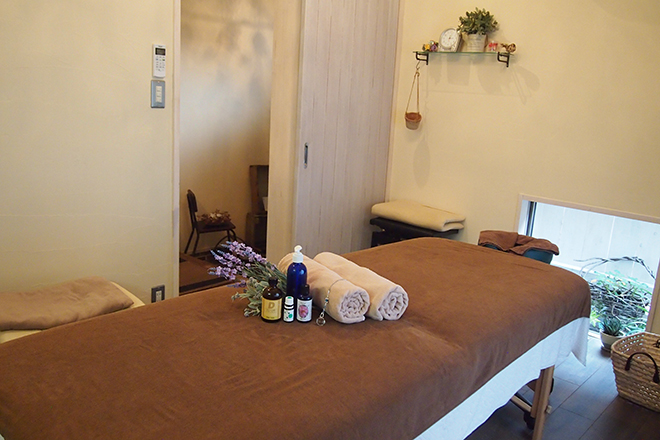 ボディ&フットケアサロンリフージュ | 朝来のリラクゼーション