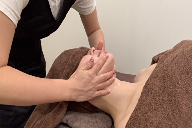 ワックス脱毛&光美容脱毛 ZERO Beauty | 池袋のエステサロン ワックス脱毛&光美容脱毛 ZERO Beauty | 池袋のエステサロン