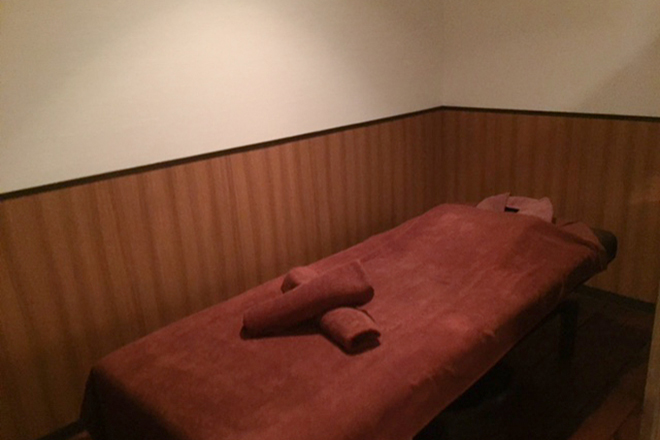 こり重(KORIJYU) ～難波・道頓堀『本格安』オイルマッサージ専門工房～ | なんばのリラクゼーション