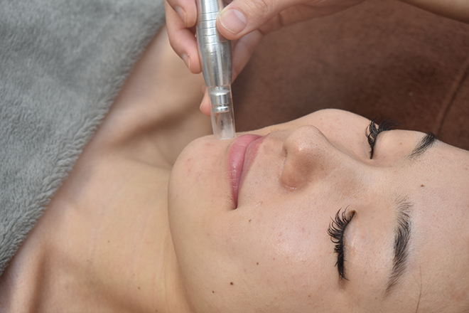 毛穴 ニキビケア シミ改善専門サロン SERA | 十三のエステサロン