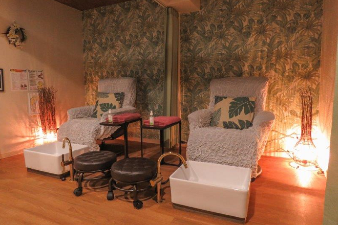 黄土よもぎ蒸し×リンパマッサージ専門店 Refresh Salon RAPPORT【ラポール】 | 薬院/渡辺通/桜坂のエステサロン 黄土よもぎ蒸し×リンパマッサージ専門店 Refresh Salon RAPPORT【ラポール】 | 薬院/渡辺通/桜坂のエステサロン