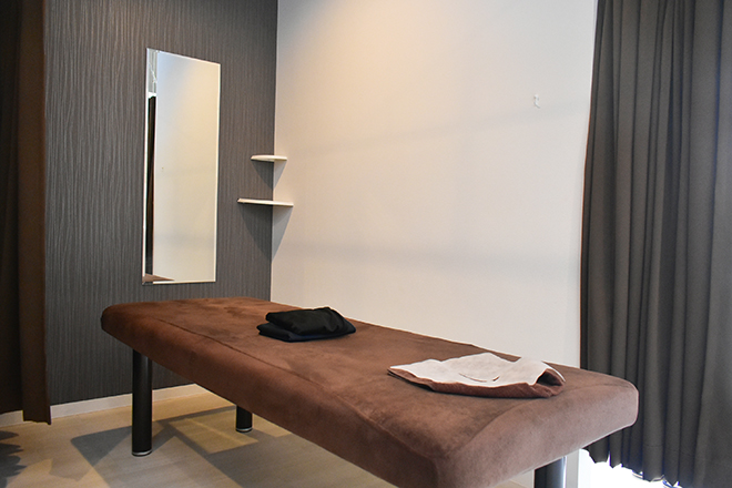 肩こり専門 らくりら | 新大阪のエステサロン