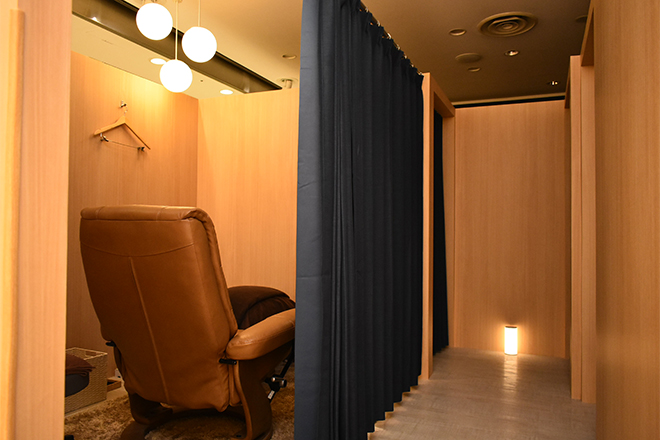 ドライヘッドスパ専門サロン RE/SETヤエチカ店 | 東京のリラクゼーション