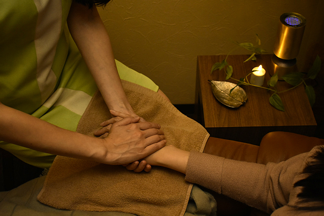 カルナーキュア 大阪梅田店 | 梅田のリラクゼーション