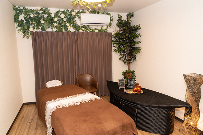 リラクゼーションサロンPlus+ | つくばのエステサロン