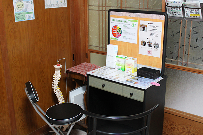 カイロプラクティック美姿勢スター | 四日市のリラクゼーション