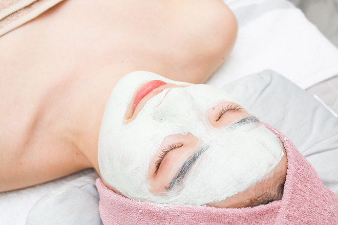 美肌専門サロンParure Herbpeeling&HIFU | 新宿のエステサロン