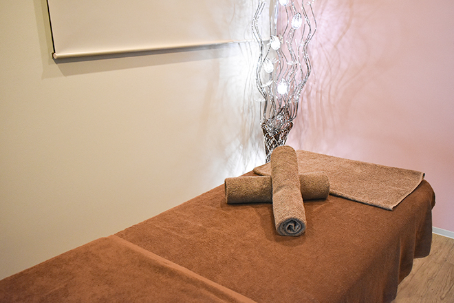 小顔・美肌・ボディ・スクール ESSENCE ～エッセンス～ | 八尾のエステサロン