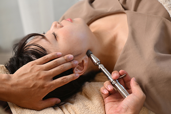 小顔・肌質改善サロンespoir ハーブピーリング/毛穴/痩身/フェイシャル | 心斎橋のエステサロン