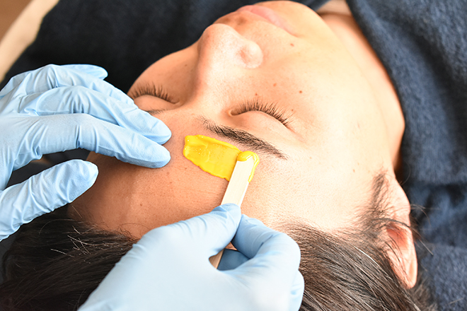 眉毛とエステの専門店 color+ | 奈良のエステサロン