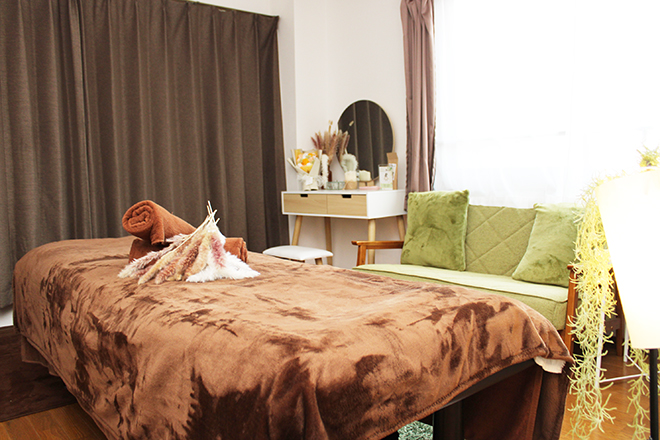 シェービングと頭とお顔ほぐし 花 | 立川のエステサロン シェービングと頭とお顔ほぐし 花 | 立川のエステサロン