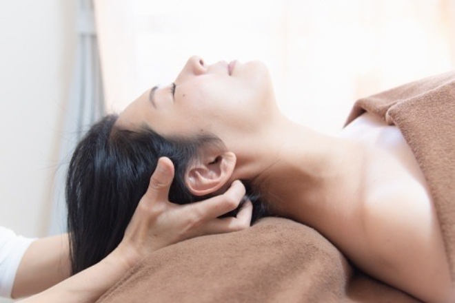 シェービングと頭とお顔ほぐし 花 | 立川のエステサロン