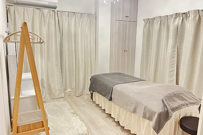 小顔セラピー LIL | 八尾のリラクゼーション