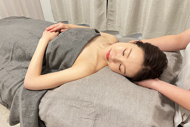 小顔セラピー LIL | 八尾のリラクゼーション