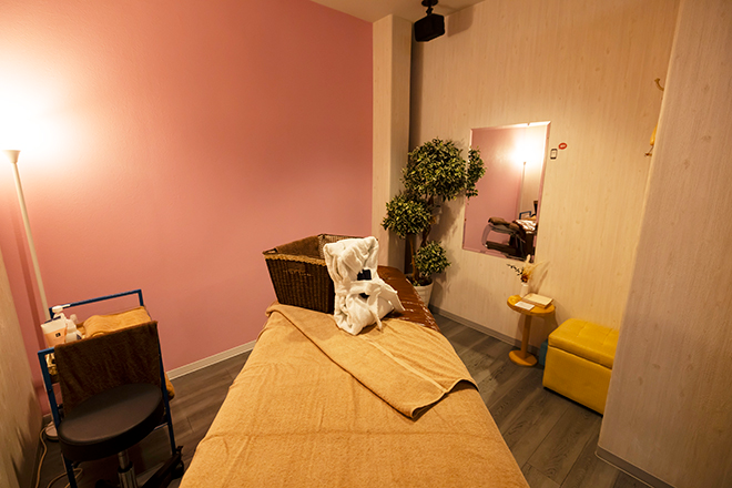 バストアップサロン KUKUNA上越店 | 上越のエステサロン