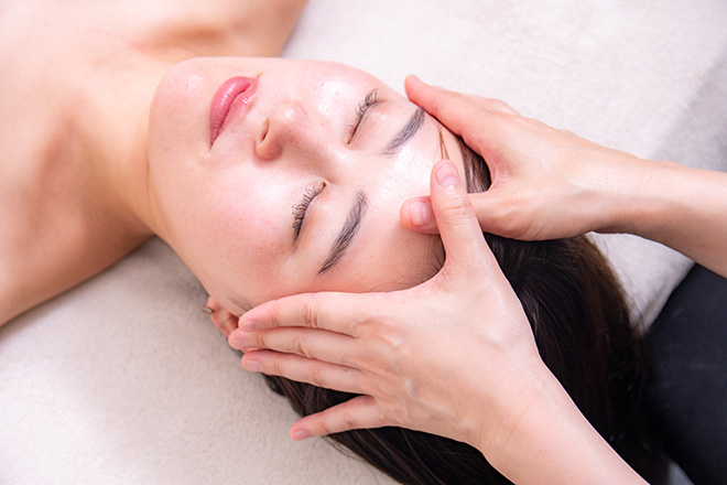 小顔整体美容を科学する 【小顔 Face Labo.】 江坂店 | 吹田のリラクゼーション 小顔整体美容を科学する 【小顔 Face Labo.】 江坂店 | 吹田のリラクゼーション