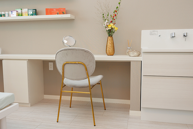 Chiropractic salon H2 | 春日井のエステサロン