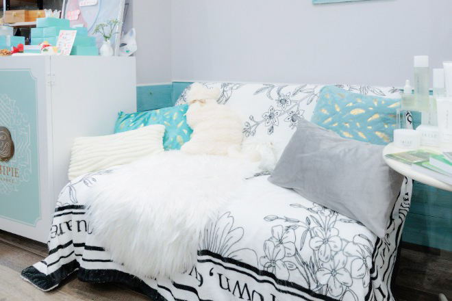 白ねこ化粧品店 | 高松のエステサロン 白ねこ化粧品店 | 高松のエステサロン