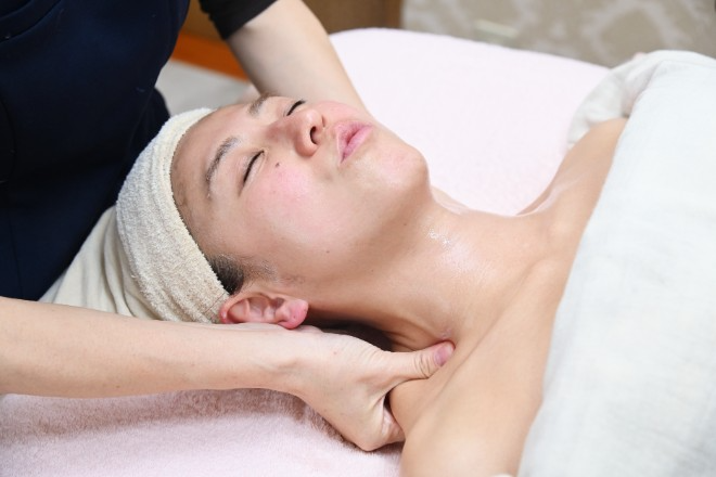 シミ改善専門サロン FLORA(フローラ) | 日置のエステサロン シミ改善専門サロン FLORA(フローラ) | 日置のエステサロン