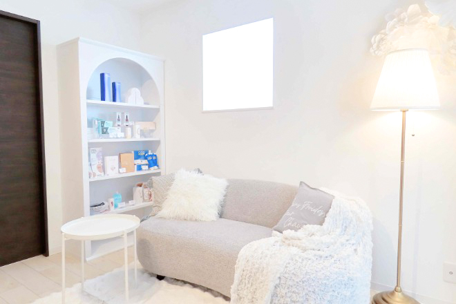 フェイシャル・ワックス脱毛専門サロン Ksmiii(キスミー) | 加古川のエステサロン フェイシャル・ワックス脱毛専門サロン Ksmiii(キスミー) | 加古川のエステサロン