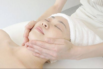 LA MORE beautysalon | 米子のエステサロン