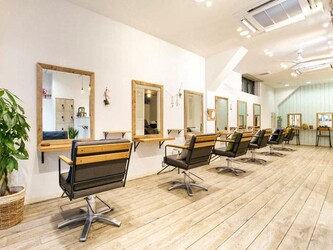 Kum 川越 | 川越のヘアサロン