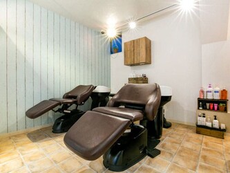 Kum 川越 | 川越のヘアサロン