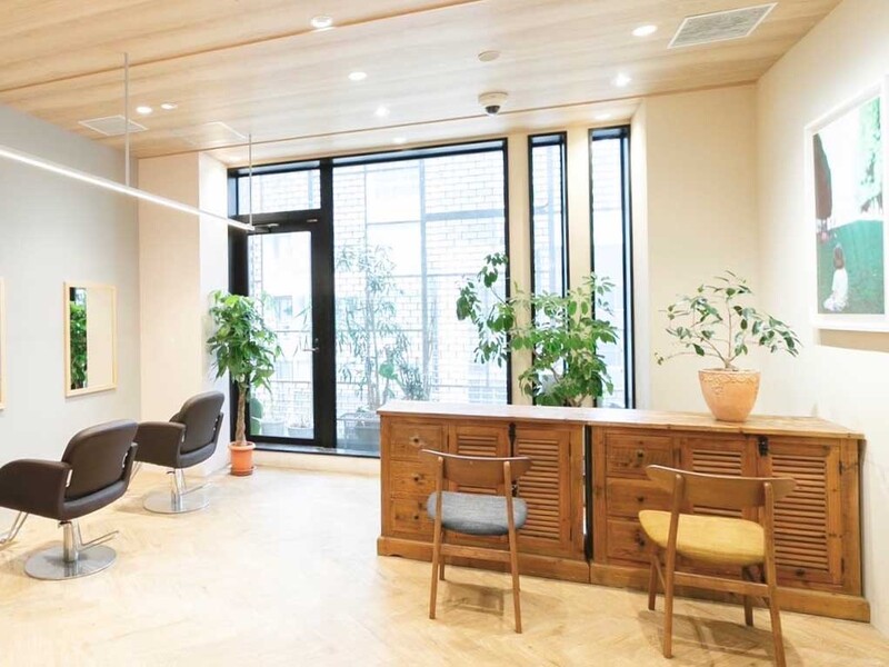 tricca Ginza | 銀座のヘアサロン