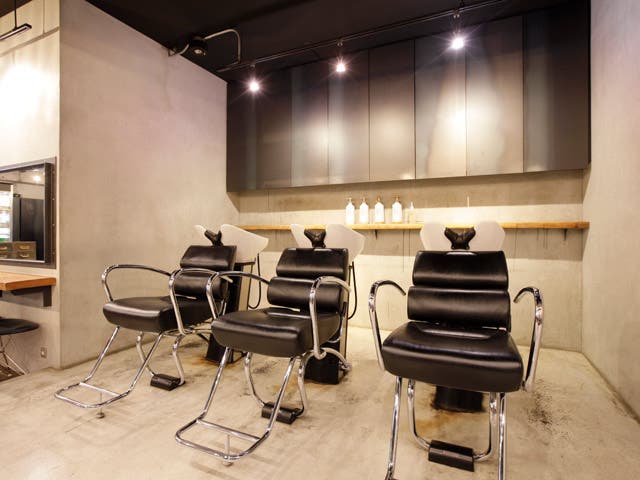 BLESS | 表参道のヘアサロン