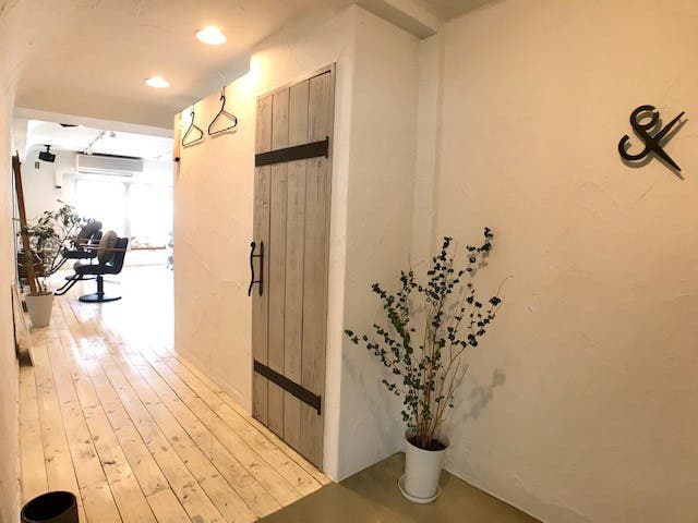 UNCUT&LOUNGE | 原宿のヘアサロン UNCUT&LOUNGE | 原宿のヘアサロン