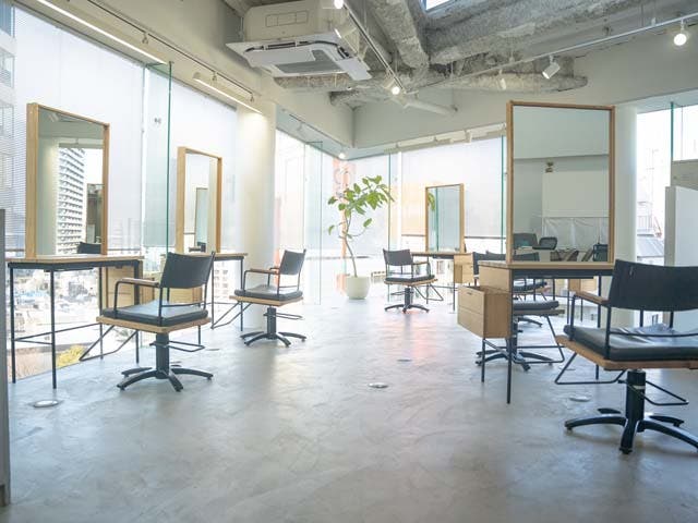 WAKU | 表参道のヘアサロン