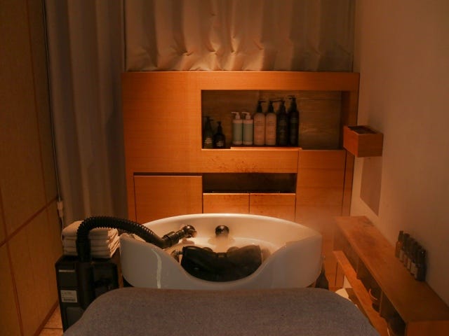 hair&headtherapy Link | 銀座のヘアサロン