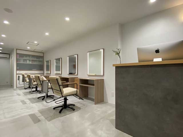 【＆】新高円寺駅前店 | 高円寺のヘアサロン