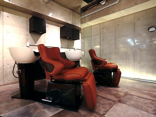 Bruder | 代官山のヘアサロン