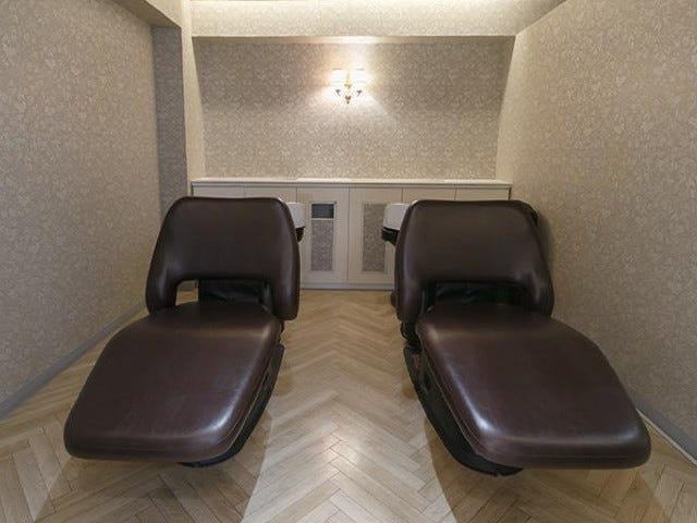 LAURENT HAIR & MAKE UP | 新宿のヘアサロン LAURENT HAIR & MAKE UP | 新宿のヘアサロン