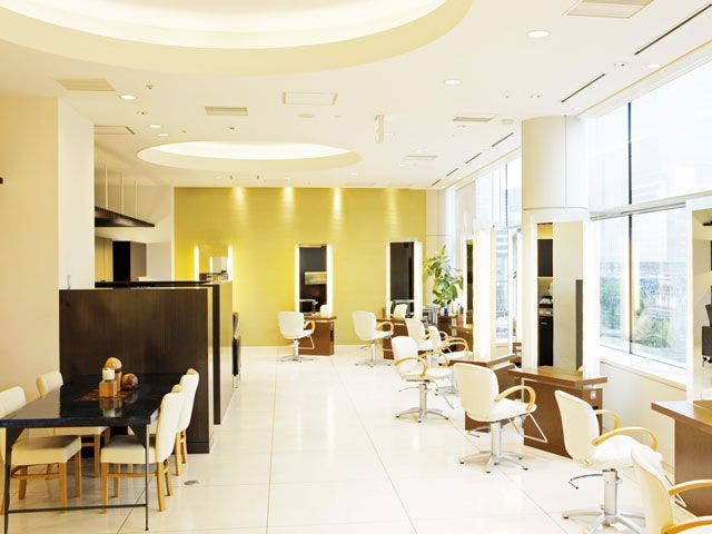 CLAUDE monet H2O AVEDA salon & spa | 丸の内のヘアサロン