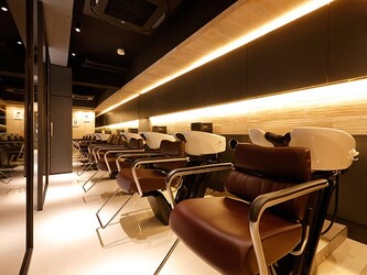 ZENKO 吉祥寺シェール店 | 吉祥寺のヘアサロン ZENKO 吉祥寺シェール店 | 吉祥寺のヘアサロン