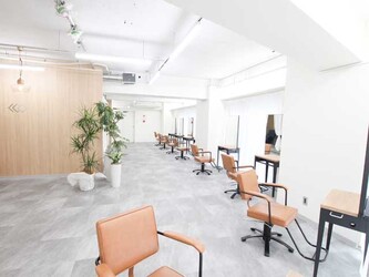 LOVEST by CERO メトロポリタン前店 | 池袋のヘアサロン