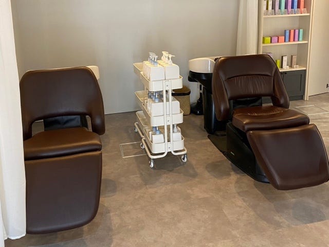 iro* | 大曽根/黒川のヘアサロン