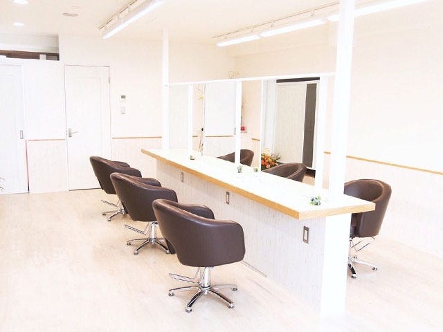 ONE creation | 伊勢原のヘアサロン