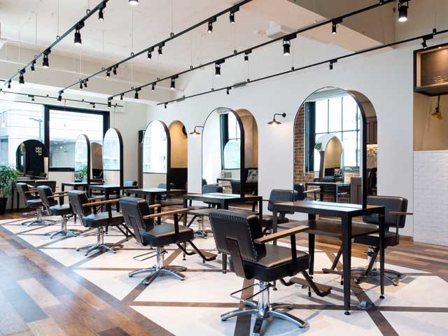 REGINA Tri'or | 川口のヘアサロン