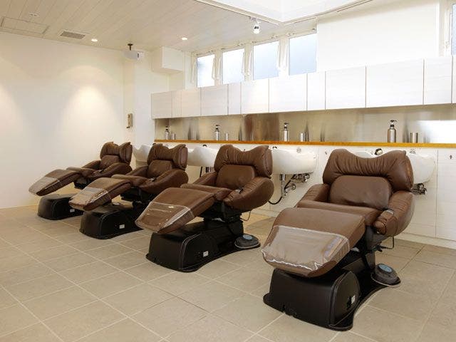 COLORS Island | 自由が丘のヘアサロン