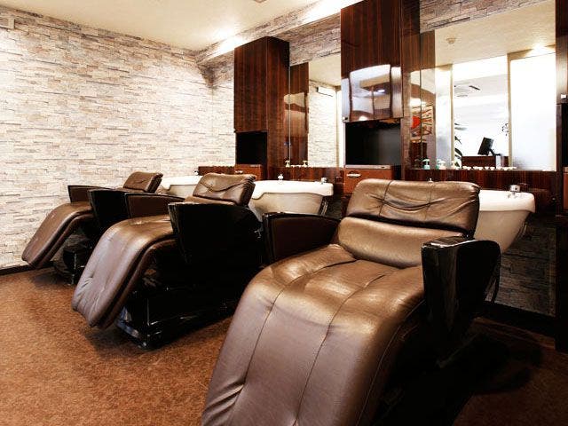 キャラ 池袋本店 | 池袋のヘアサロン