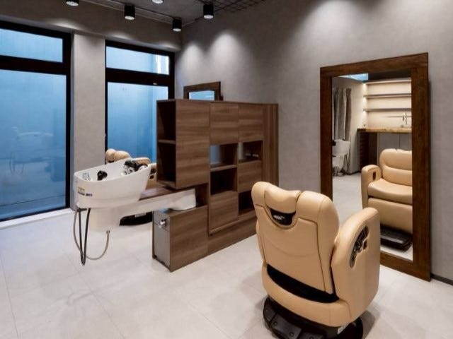 APIS beauty and cure | 表参道のヘアサロン